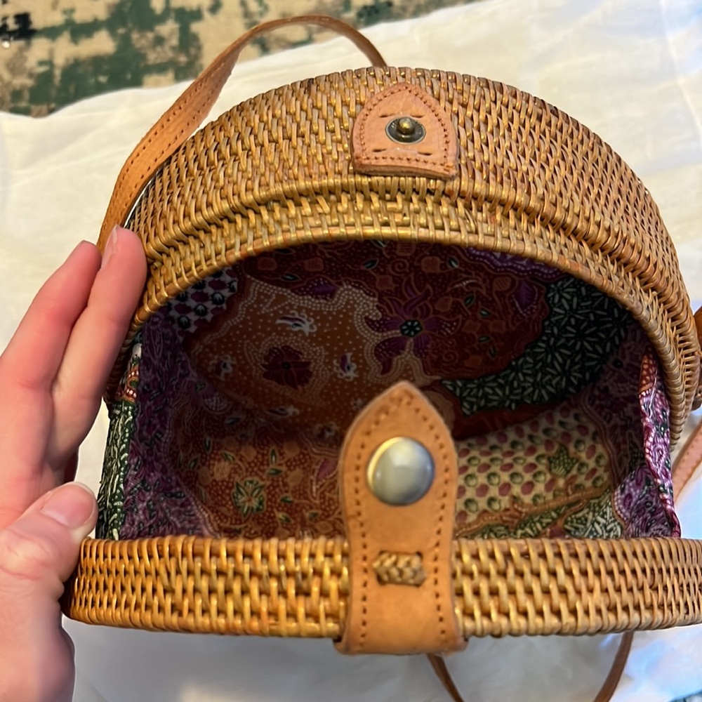 Ameri Rattan Bag - image 4